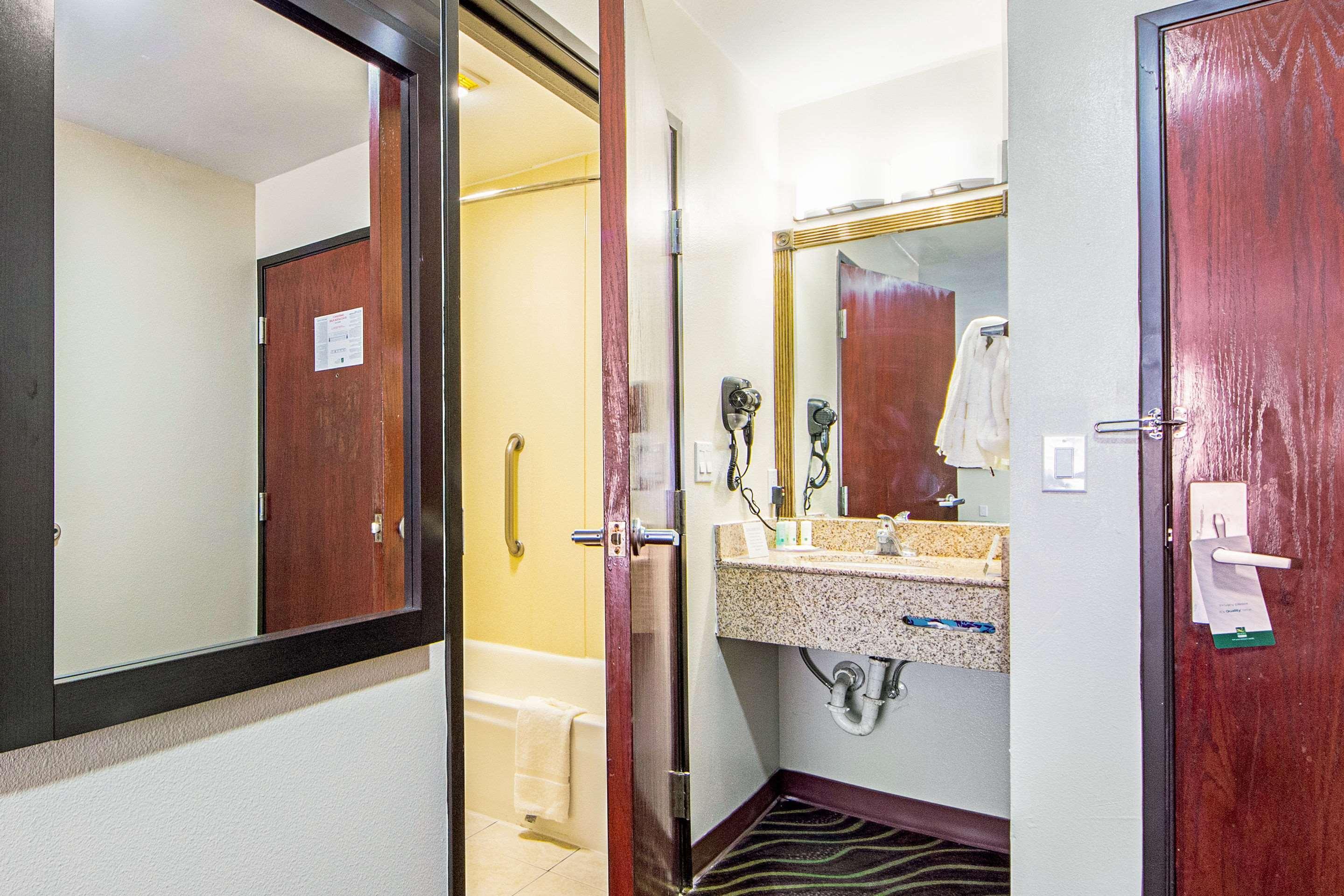 Quality Inn Greenville I-30 Екстериор снимка